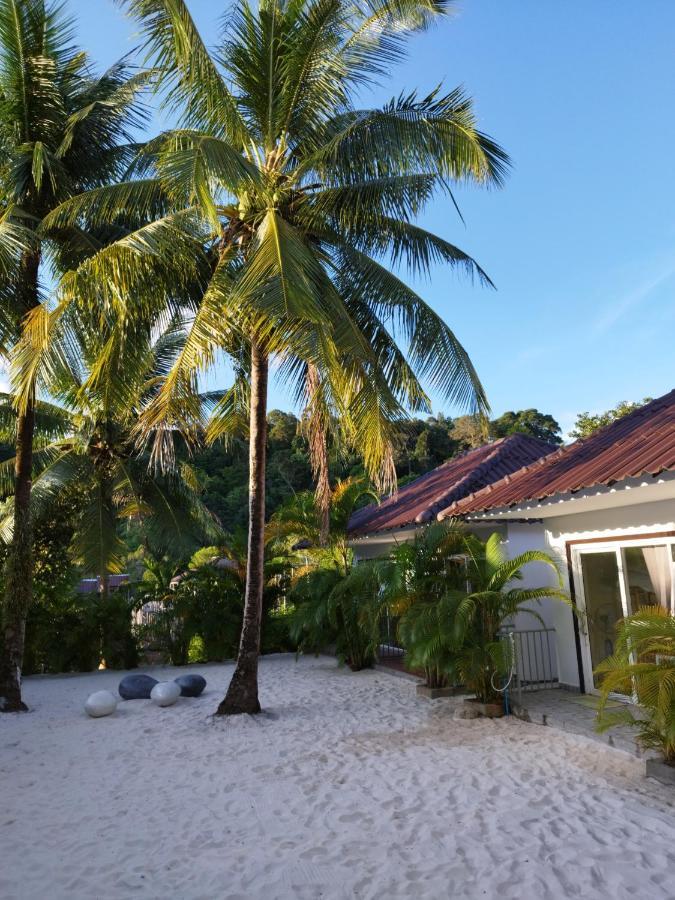 White Sand Ark Resort Sok San Village Exteriör bild
