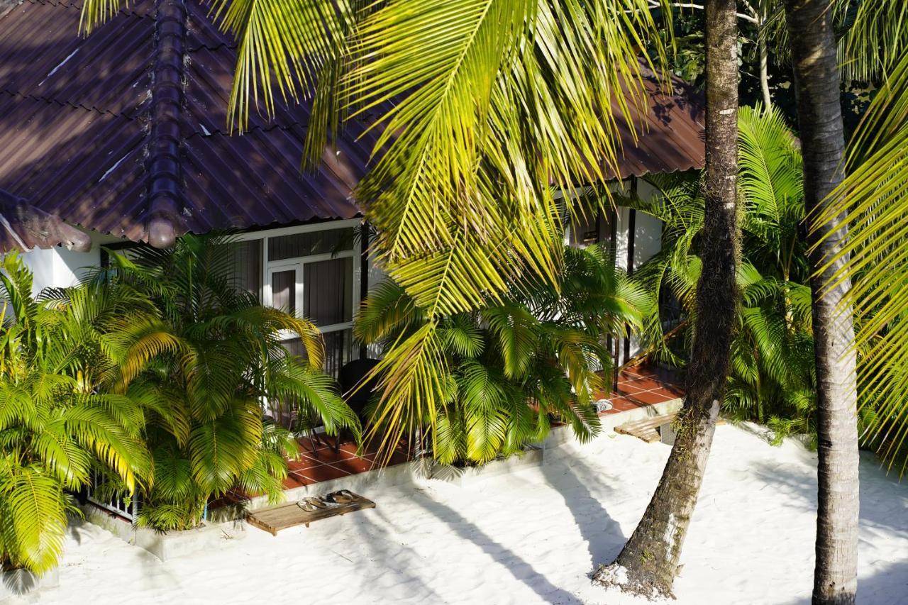 White Sand Ark Resort Sok San Village Exteriör bild