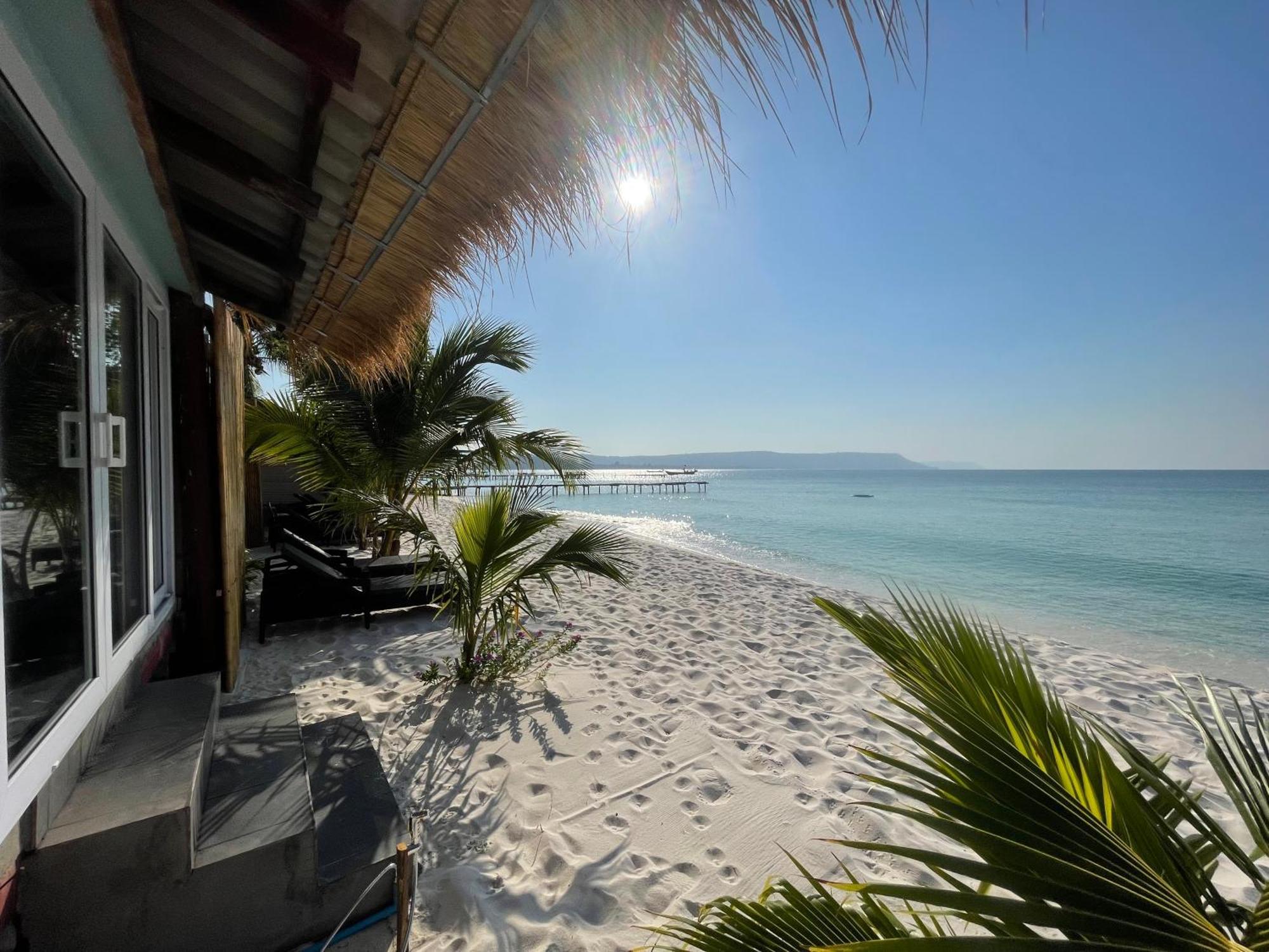 White Sand Ark Resort Sok San Village Exteriör bild