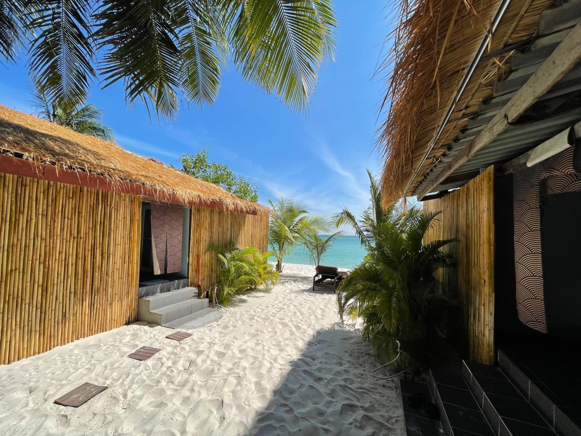 White Sand Ark Resort Sok San Village Exteriör bild